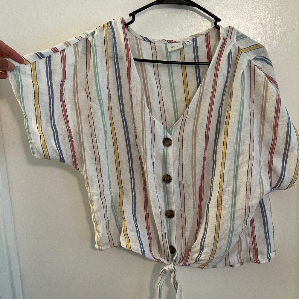NEW DIRECTIONS Multi-Colored Tied Crop Top M